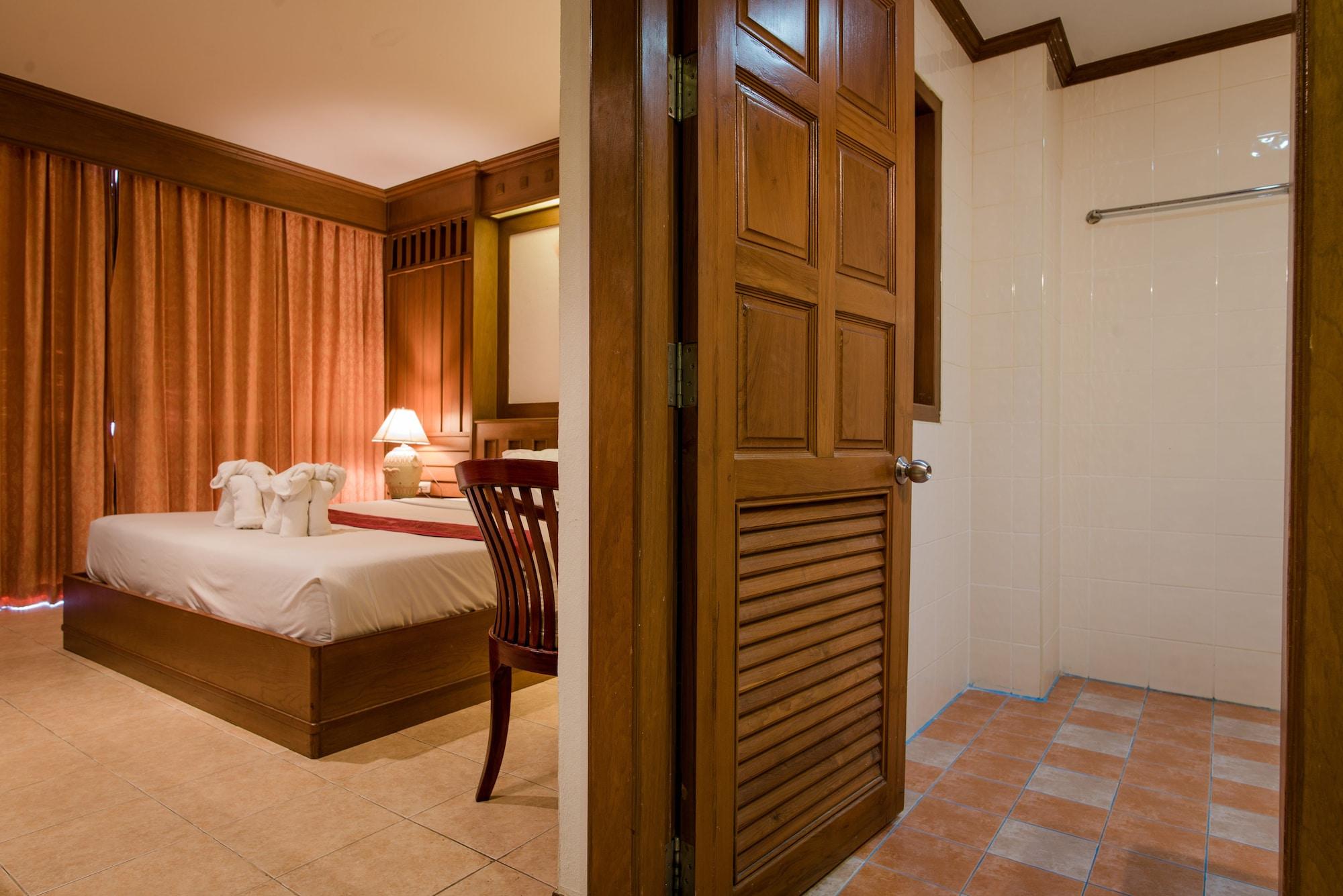 Cello Hotel Patong Exteriör bild